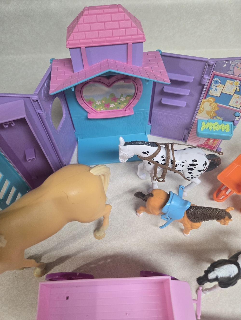 Horse Stable Ranch Toy Bundle - Picture 4 of 16